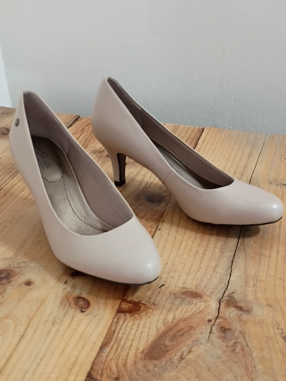 Life Stride Nude/Taupe Classic Mid Heel Pumps